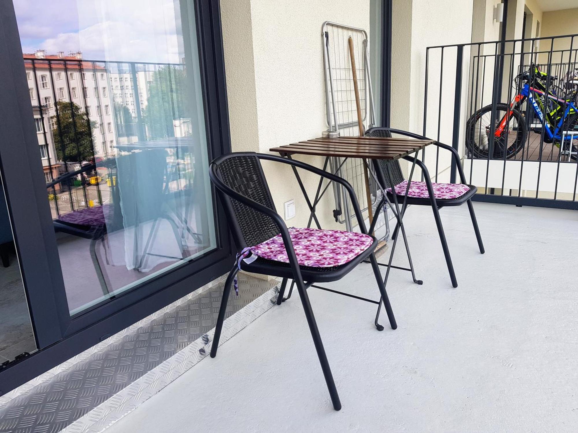 Harry'S Apartment/Centrum/Parking วรอตซวาฟ ภายนอก รูปภาพ